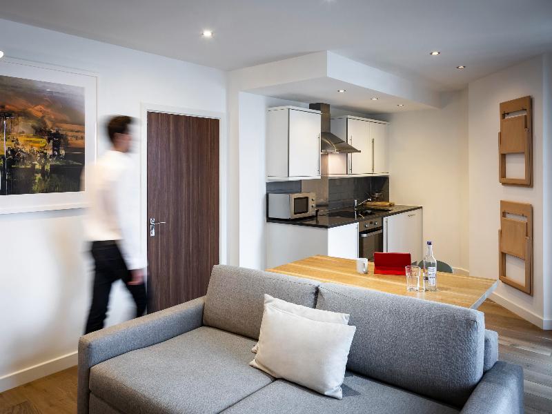 Aparthotel Adagio London Brentford Buitenkant foto